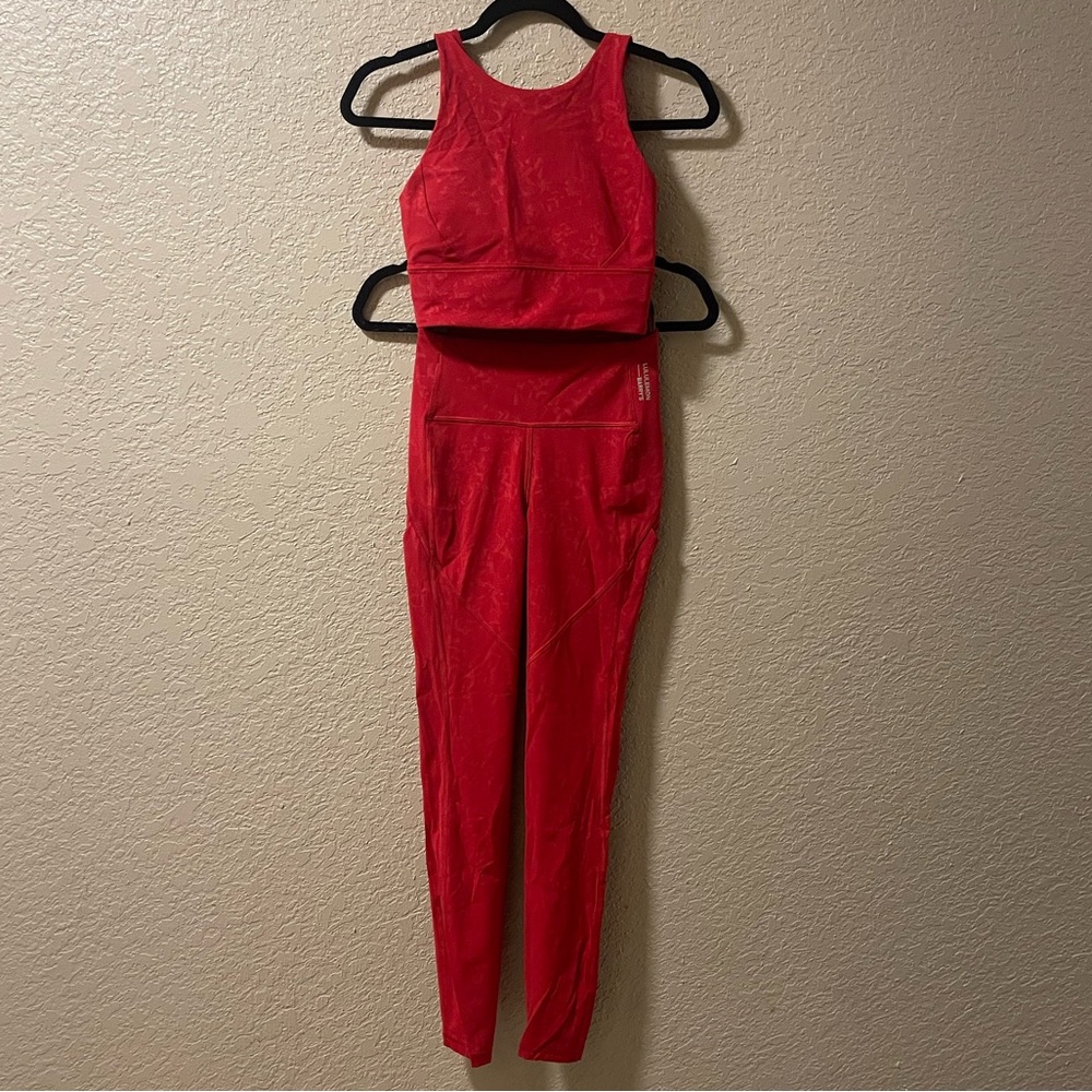 Lululemon Barry’s Workout Set